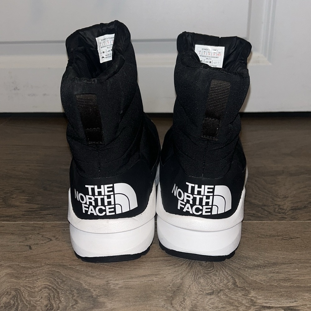 The North Face boots - Picture 3 of 4